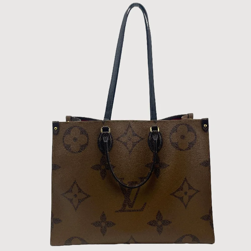 Louis Vuitton bags with a magnetic snap closure for easy accessLouis Vuitton Monogram Onthego GM