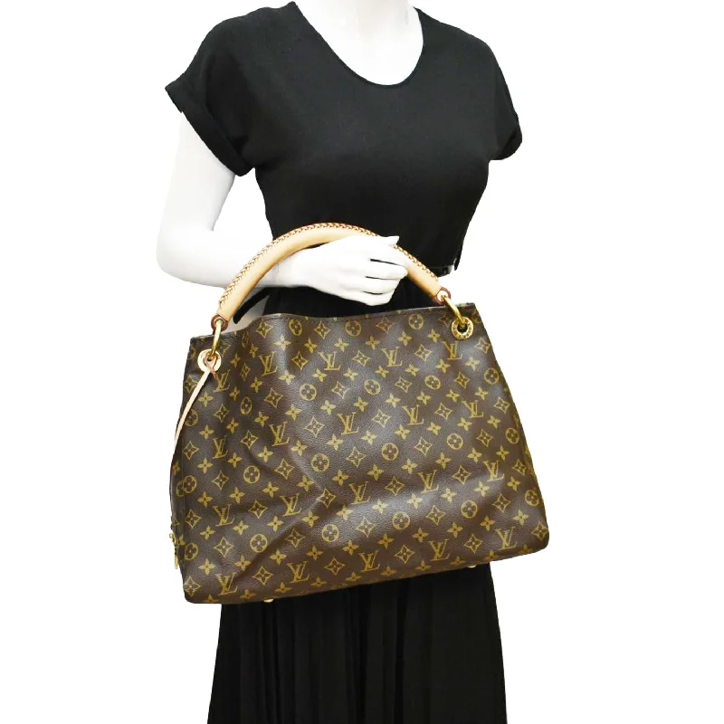 Louis Vuitton Speedy bags in monogram canvas for a classic lookLOUIS VUITTON Artsy MM Monogram Canvas Hobo Shoulder Bag Brown