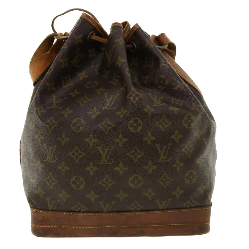 Ladies Louis Vuitton Petite Malle bags with a star - shaped charm for cutenessLouis Vuitton Monogram Noe Shoulder Bag M42224 LV  am3551