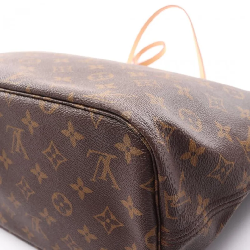 Louis Vuitton Twist bags with the iconic LV - turnlock closureLouis Vuitton Monogram Neverfull MM Tote Bag,Brown