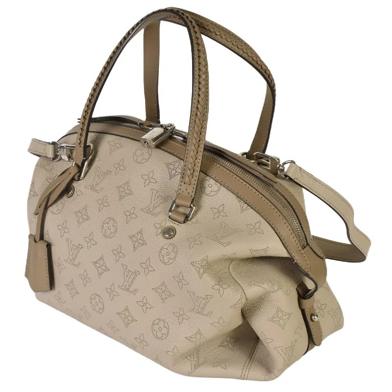 Louis Vuitton bags with a detachable mirror inside for on - the - go touch - upsLOUIS VUITTON Asteria Monogram Mahina Galle Leather Handbag Shoulder Bag M54672