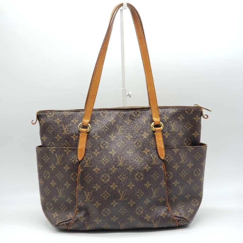 Louis Vuitton Neverfull bags with large capacity for everyday essentialsLouis Vuitton Totally MM Brown Monogram Tote Bag