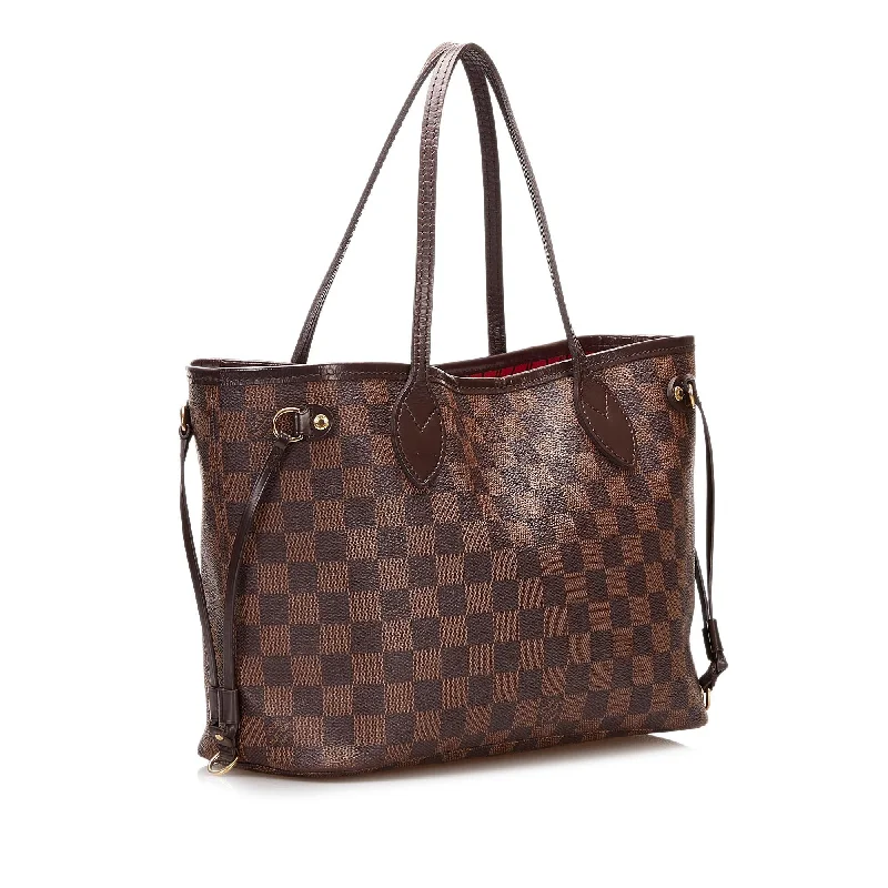 Louis Vuitton Twist bags with a crystal - embellished LV - turnlockLouis Vuitton Damier Ebene Neverfull PM 35501)