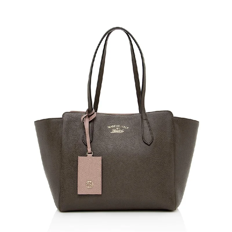 Women Gucci bags with a zippered interior pocketGucci Leather Swing Small Tote (SHF-14037)